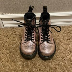 VGUC Dr Martens rose gold boots girls size 9